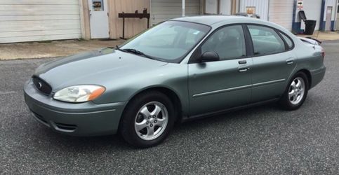 2005 ford Taurus