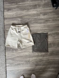 Essentials Shorts