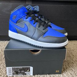 Jordan 1 Mid “Hyper Royal” - Only 5.5Y Left