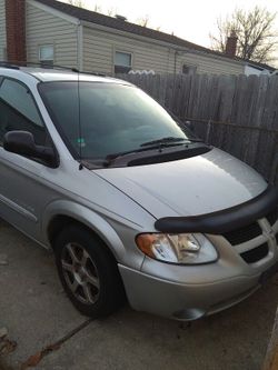 Dodge Caravan 2001