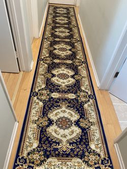 Beautiful Long Hallway Machine Made Carpet 