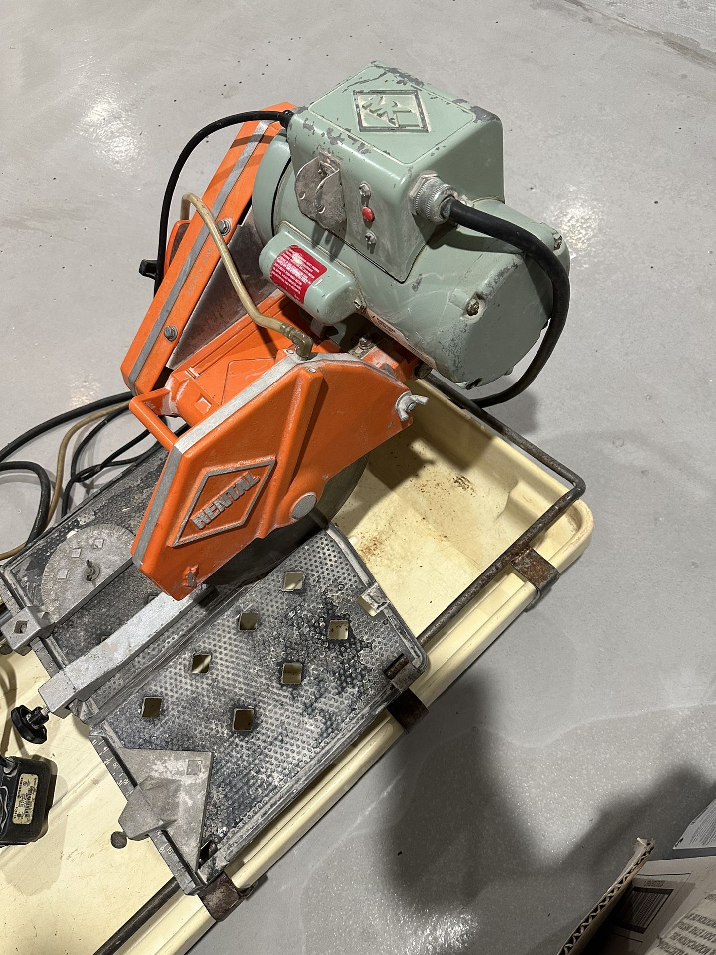 MK-101 Tile & Brick heavy duty Wet Saw with Stand. Model# 154650HD. It is in very good working condition. Homeowner use. Asking $390