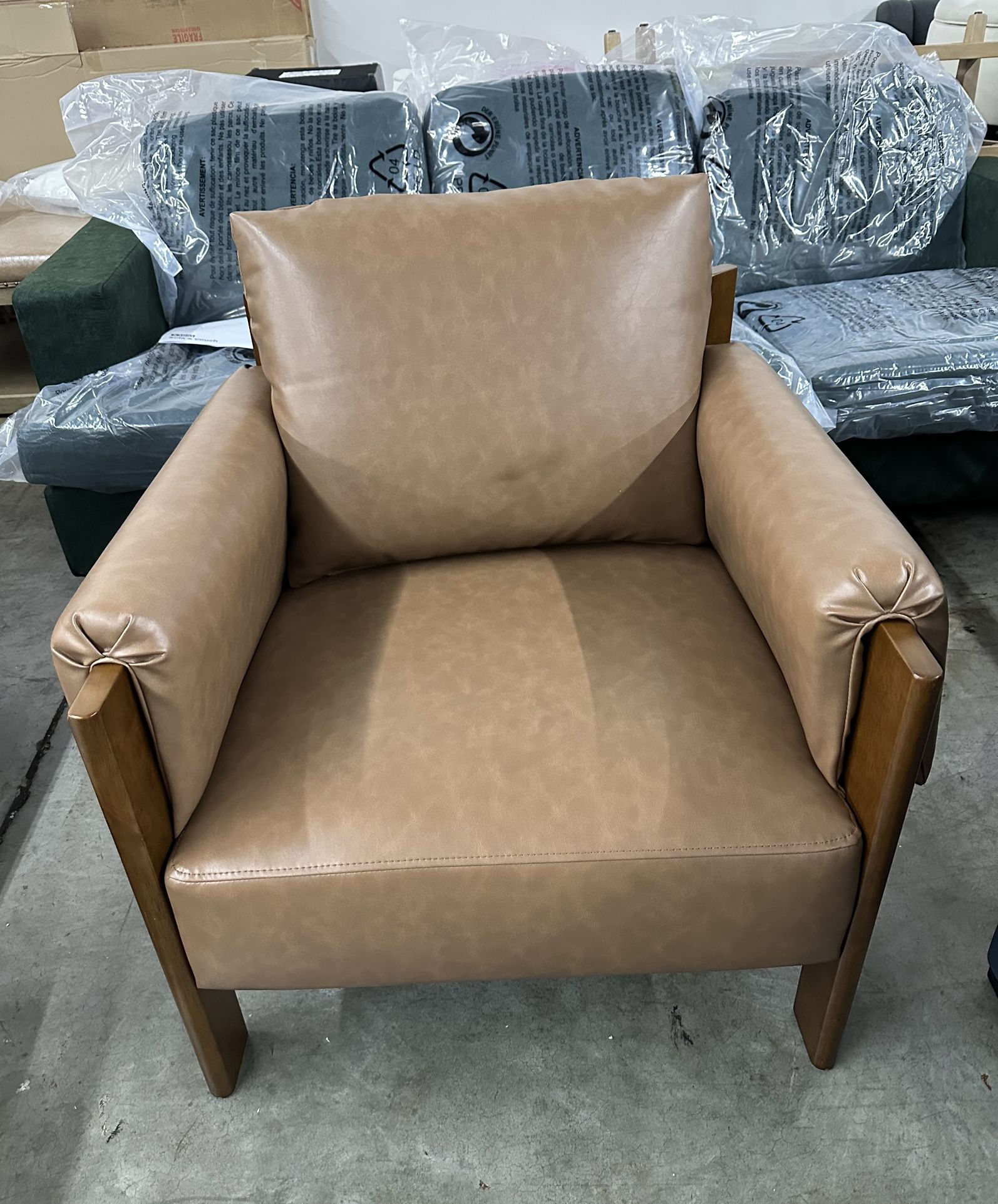CHITA Accent Chair, Mid Century Modern Upholstery Armchair for Living Room, Solid Wood Frame, Faux Leather in Saddle Brown