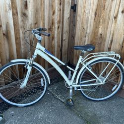 29” Schwinn Geared Cruiser Bike 