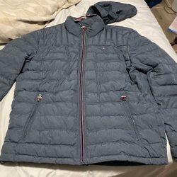 Tommy Hilfiger blue puffer coat packable , size large
