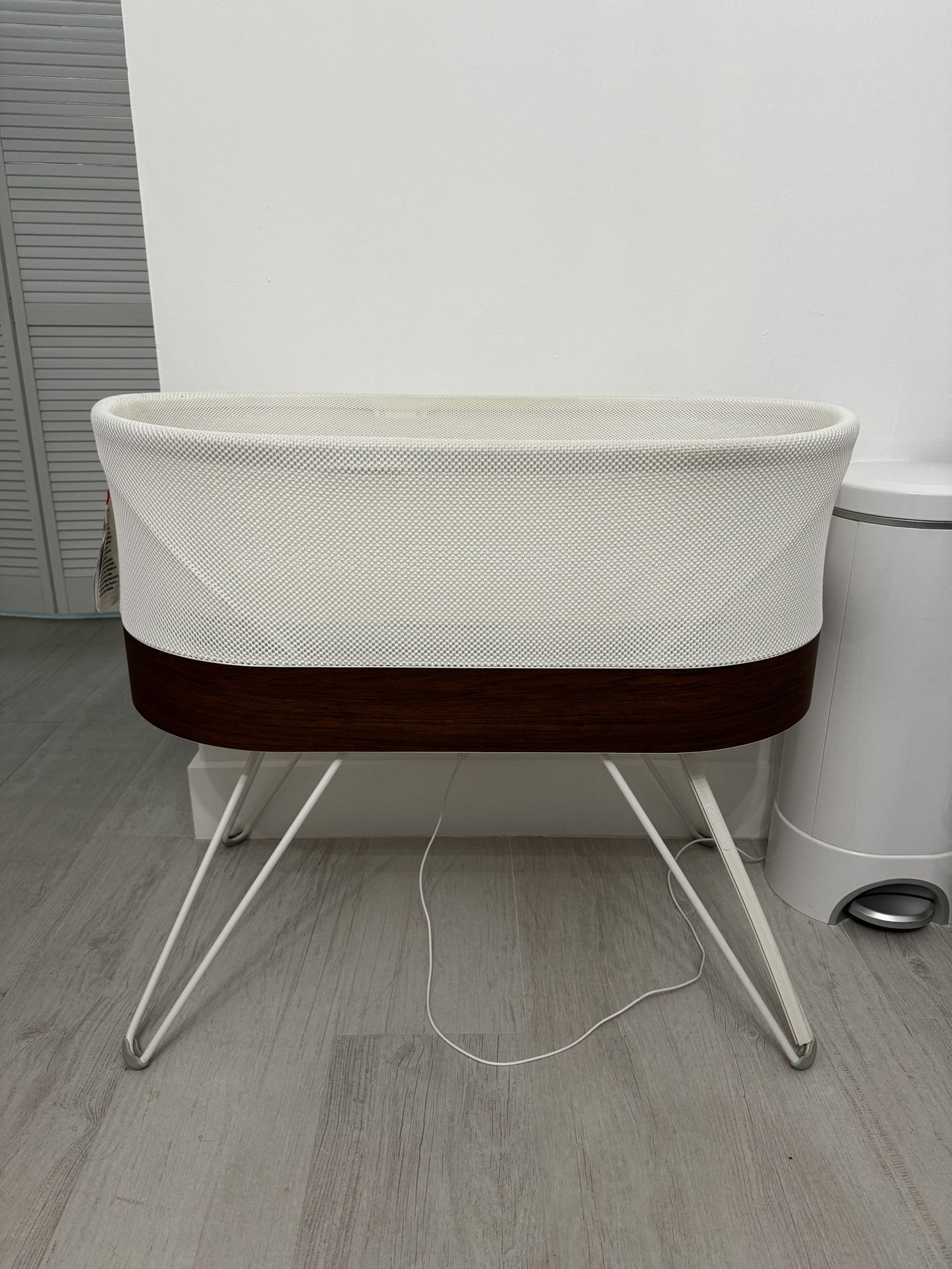 SNOO Smart Sleeper for Sale in Miami Beach, FL OfferUp