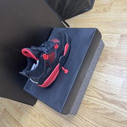 Air Jordan 4 Retro 