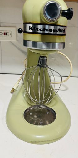 KitchenAid Stand Mixer with Stainless Steel Bowl and Attachments