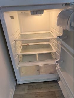FREE FRIDGE