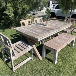 Pottery Barn Indio Outdoor Dining Set