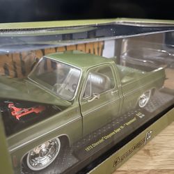 M2 Square Body Syndicate Truck 