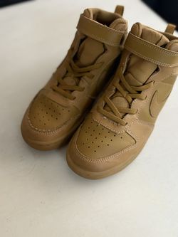 Nike Kids Shoes – Size 3Y (22 cm)