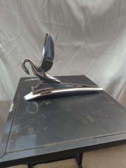 Packard 1948-50 Swan Emblem 