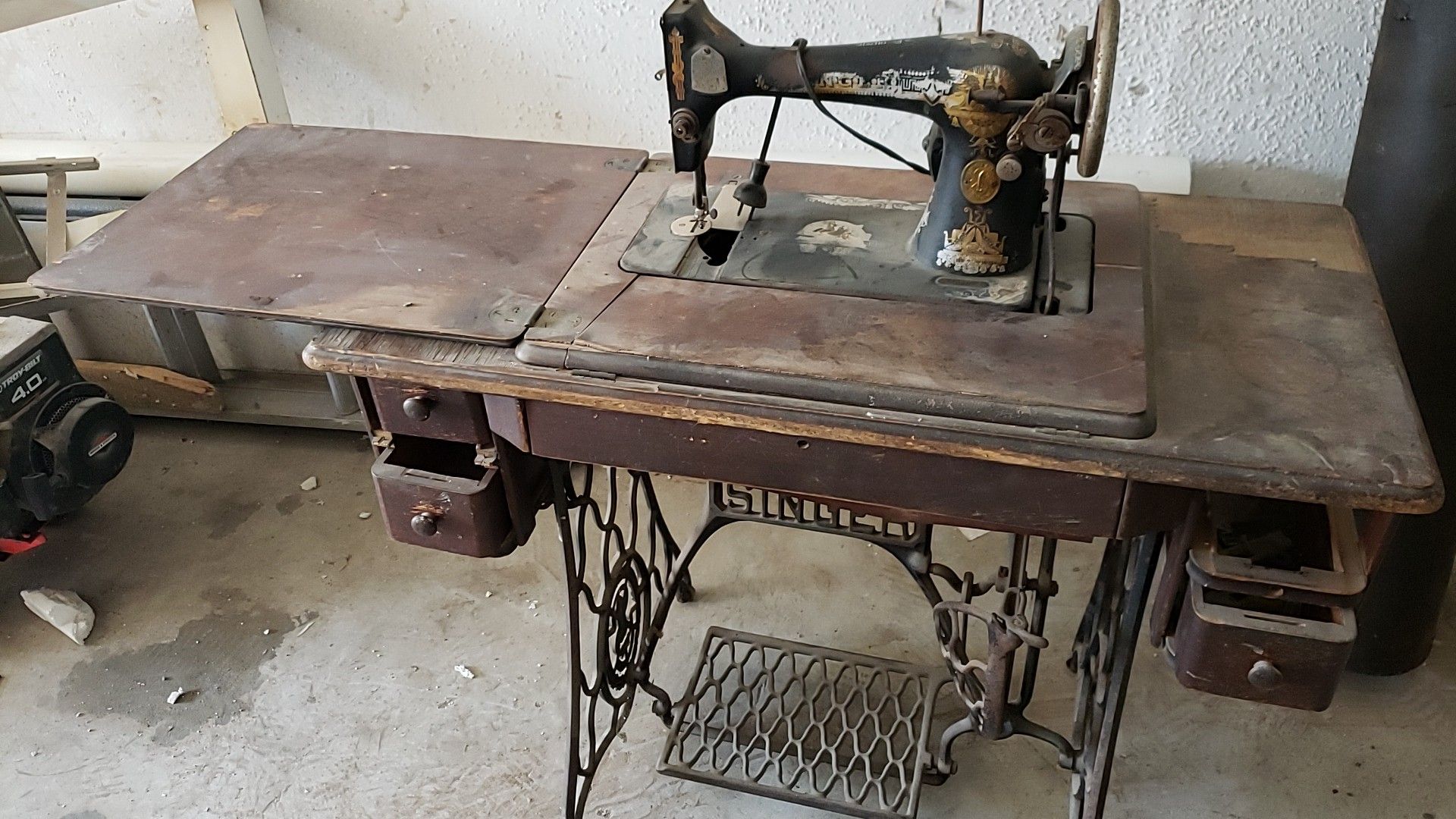 Old vintage singer sewing machine