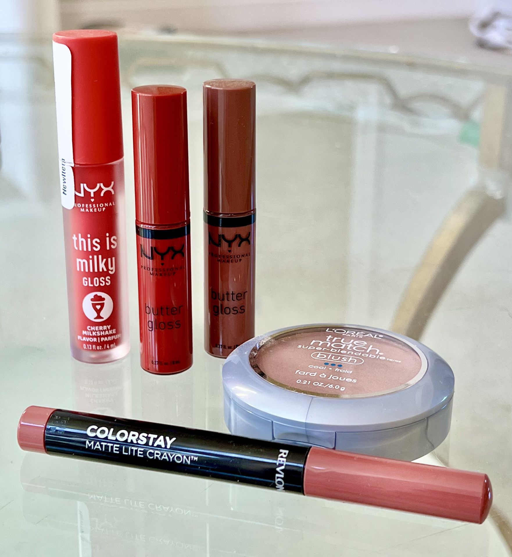 Makeup Bundle: NYX Cosmetics, REVLON, Loréal Paris… NEW! 50% OFF MSRP!