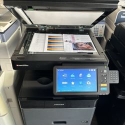 Toshiba Estudio 2510ac Color Copier/print/scan With Only 8k Copies Like New!!!!!’