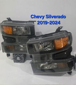 Chevy Silverado 2019-2021 Headlights