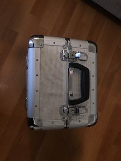Hair stylist suitcase
