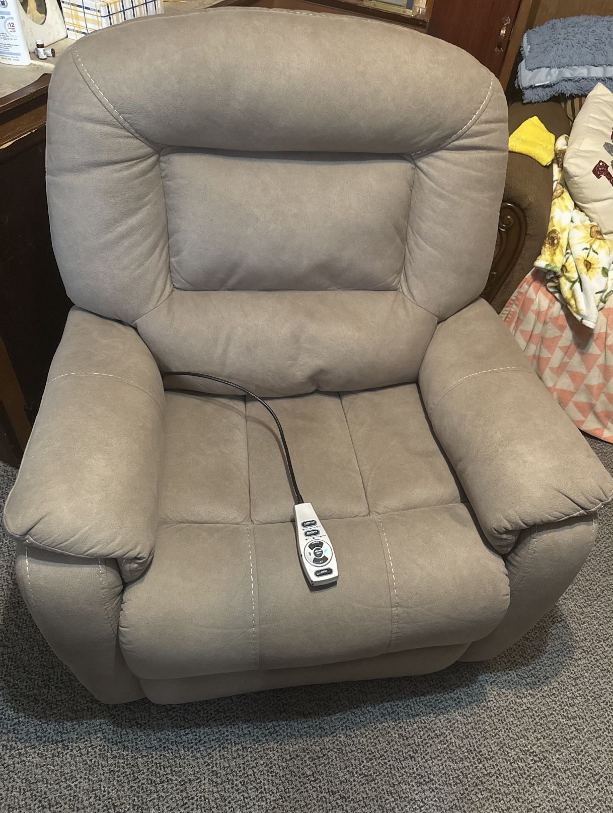 Ranger Beige Massaging Power Lift Recliner