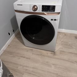 Samsung Front-Load Electric Dryer – Open Box (Never Used)