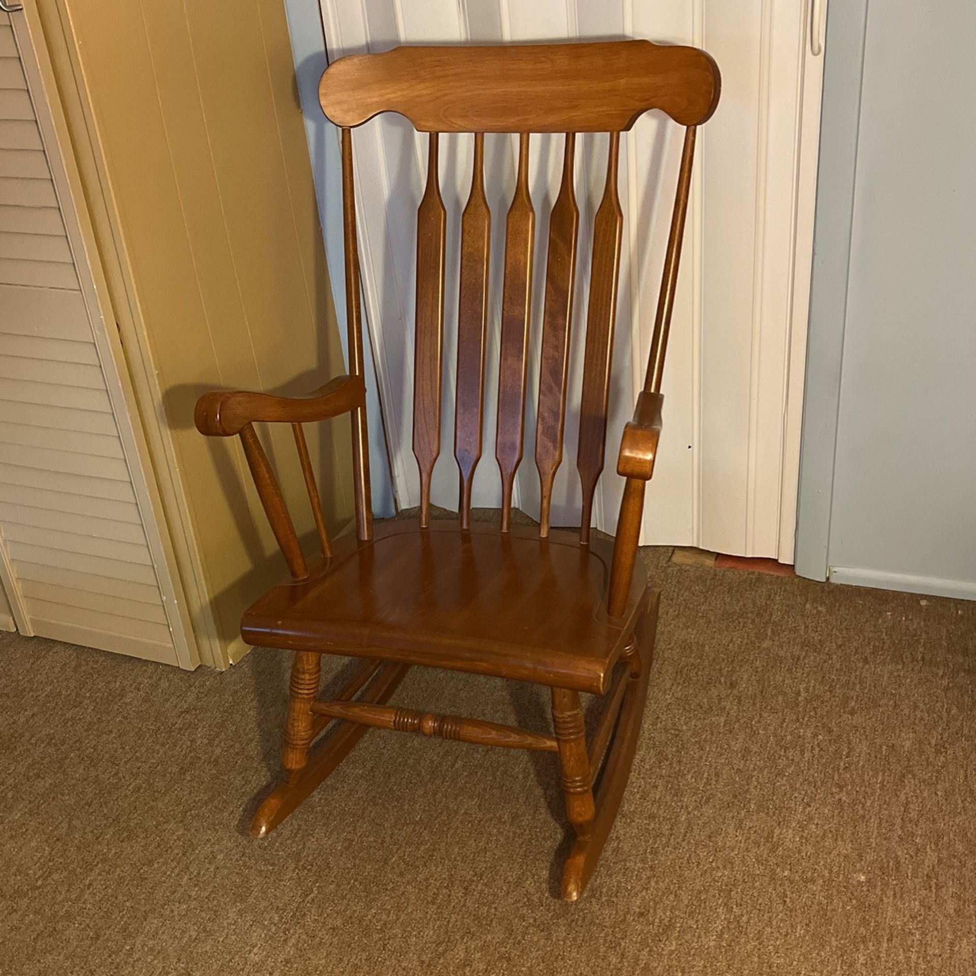 Wooden Rocking Chair