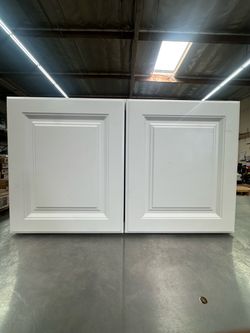 Hampton Bay 30in Assembled Wall Bridge Kitchen Cabinet