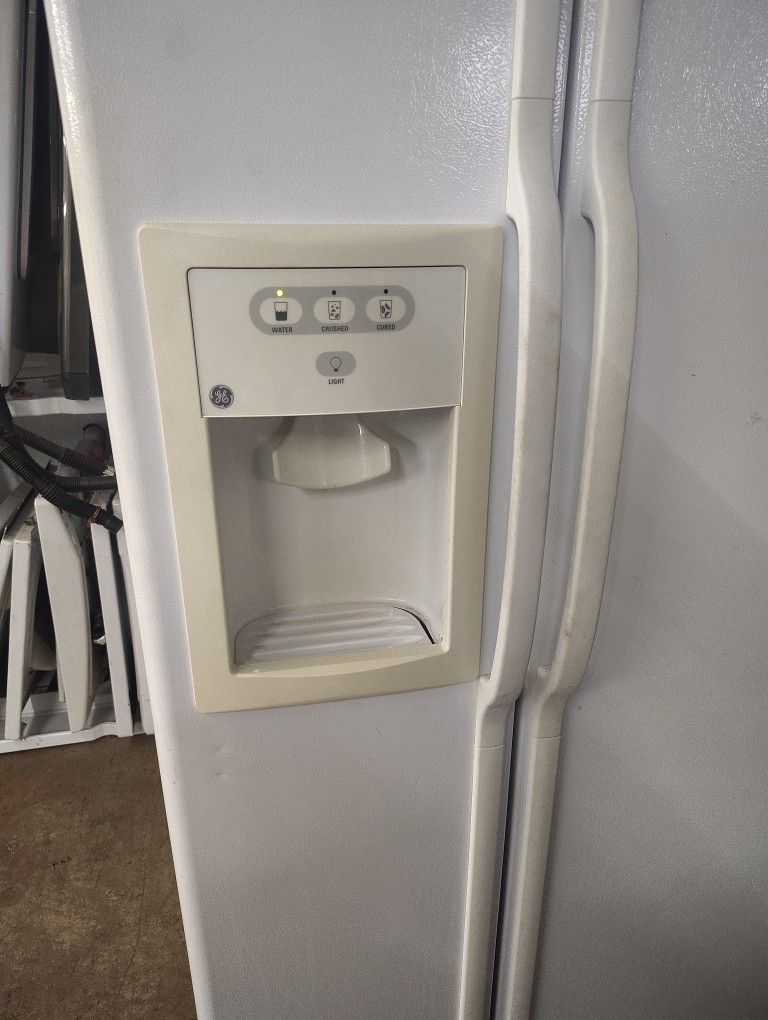 Super Clean GE French Door Fridge