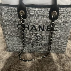 Chanel Shopping Bag