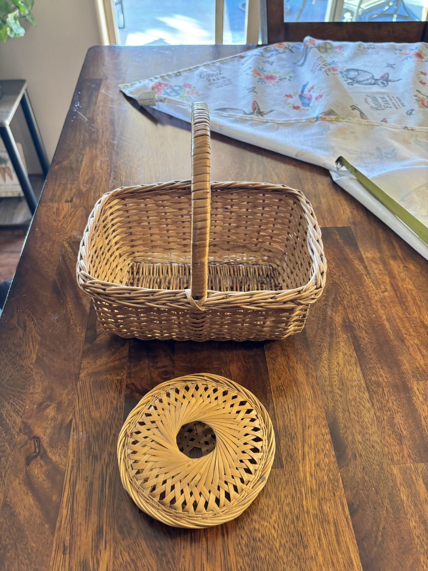 Vintage Rectangular Woven Wicker Gathering Market Basket w Handle
