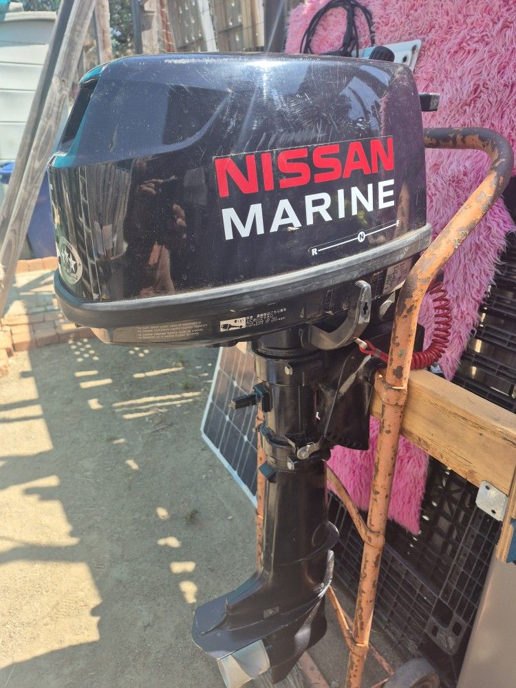 Marine Outboard Nissan 5hp / 4 Stroke