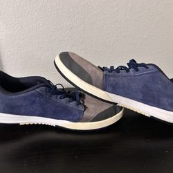 Pumas Shoes Size 8.5