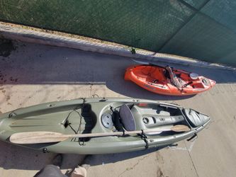 2 kayaks