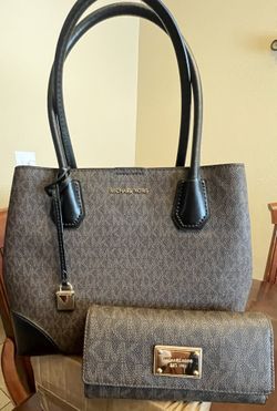 Michael Kors Wallet And Purse