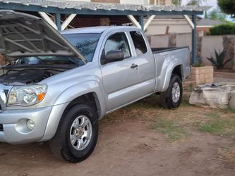 Toyota Tacoma Access Cab Pickup Truck