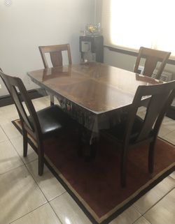 Dinning table