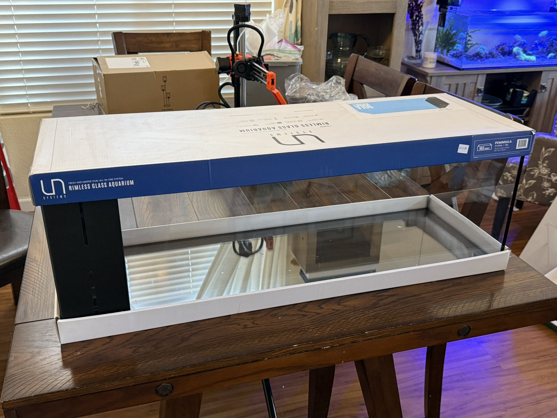 UNS 90LA 20 Gallon Long Peninsula Aquarium (Read Description)