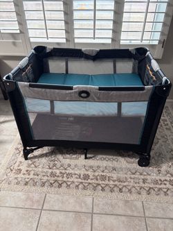 Pack n Play with bassinet