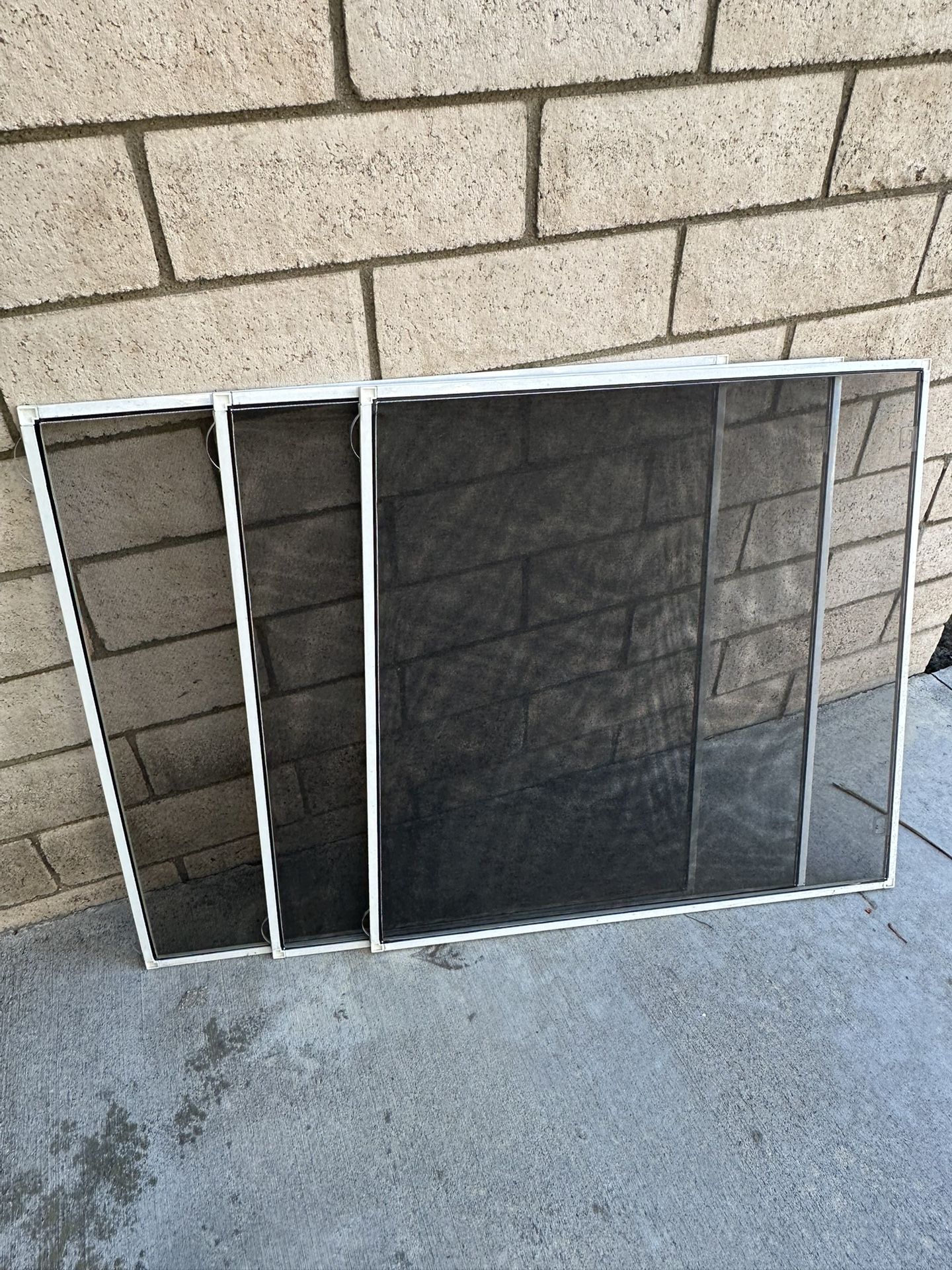 3 Window Screens for Sale in Placentia, CA - OfferUp