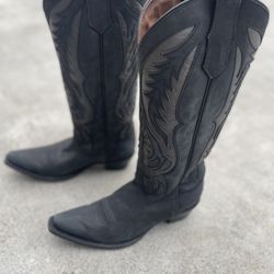 Circle G black Cowboy Boots 