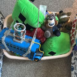 Basket of Toys Plushies