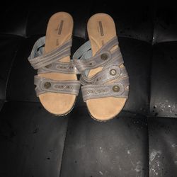 CLARKS SOFT CUSHION COLLECTION SIZE:9 