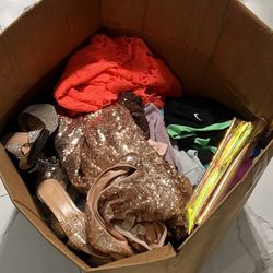 Women’s Clothing 