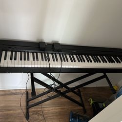 Yamaha P71 Digital Piano 