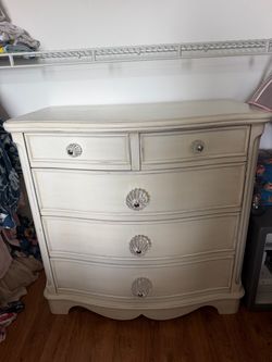 Elegant Italian Dolfi “I Sogni di Matilde” Dresser