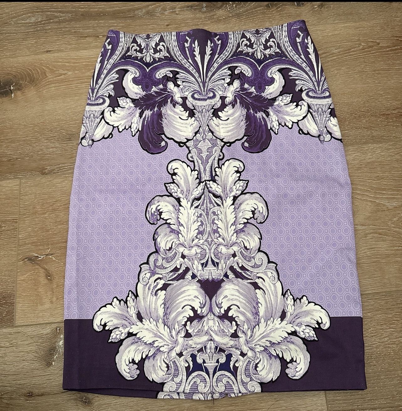 New York & Company Stretch Purple and Lavender Print Pencil Skirt Xs
