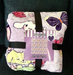 Hello Kitty and Friends Fairy Queen Blanket