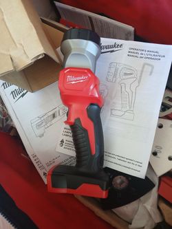 M18 milwaukee flashlight