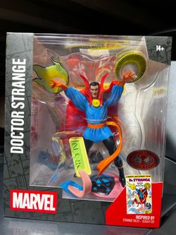 *RED PLATINUM * McFarlane Toys - Marvel 8" Doctor Strange 1:10th Scale Collectible with Scene (Strange Tales #128)