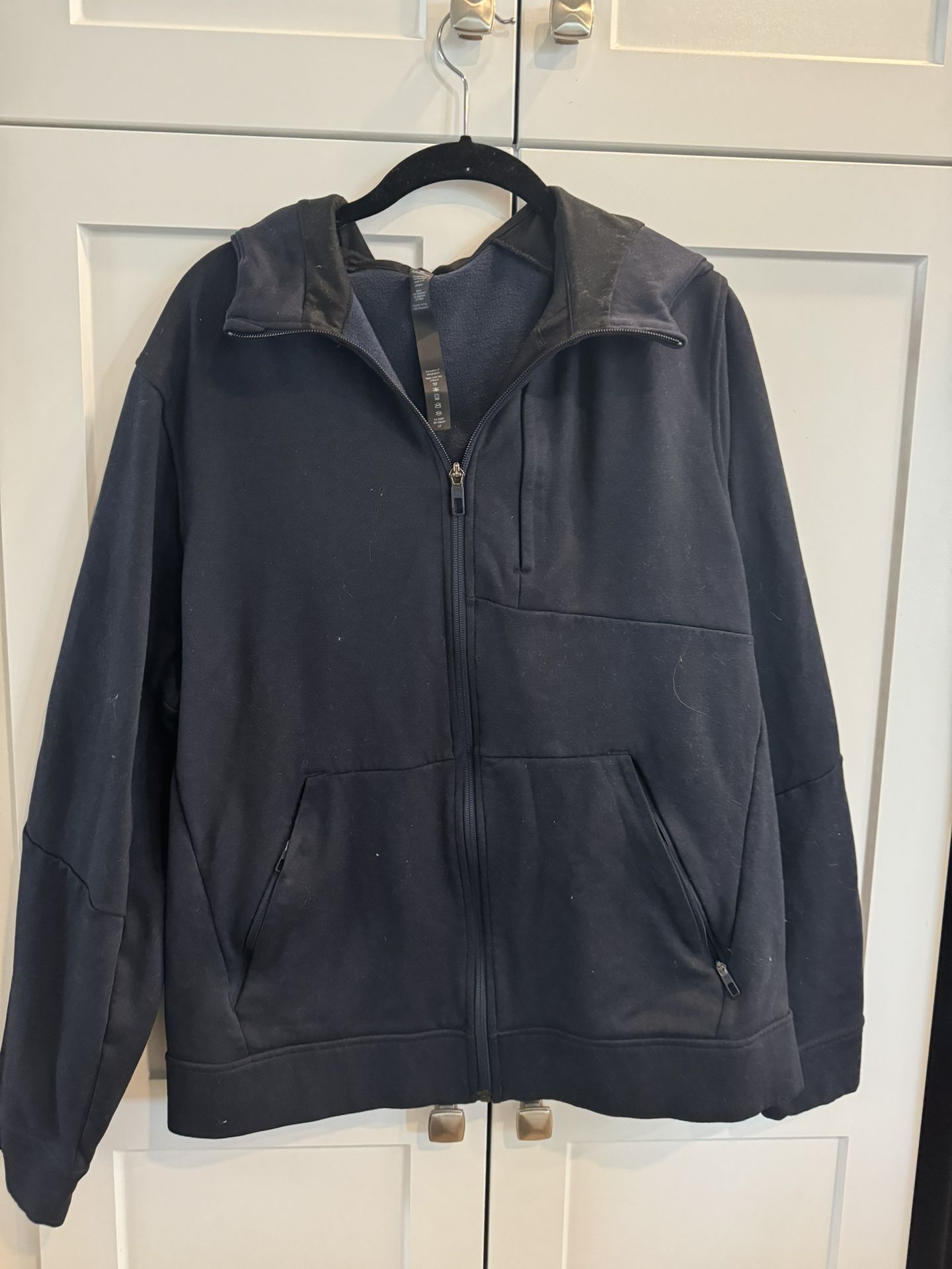 Men’s Lululemon Sweatshirt