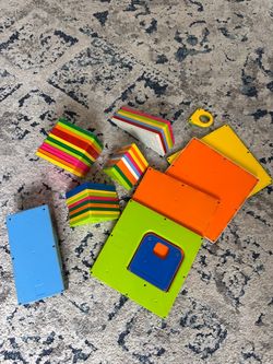 Magnetic tiles